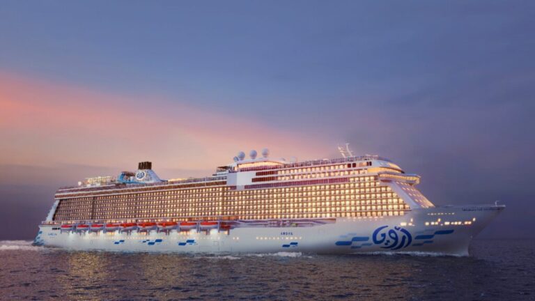 Aroya Cruises first ship Night 1024x576