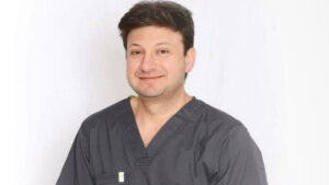 Dr. Yevgeny Weinberg Revolutionizes Periodontal Care in Israel with Comprehensive Treatment Approach