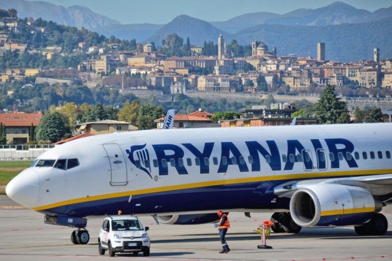 ryanair gc6d0db8aa 1280 e1640190375317 1024x683