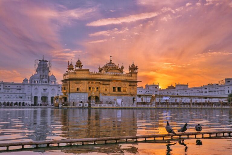 Golden Temple pexels navnidh 5458388 1024x683