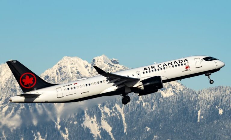 C GVUH Air Canada Airbus A220 300 1024x624