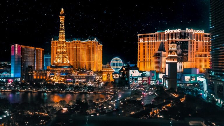 Las Vegas Ameer Basheer Unsplash 1024x576