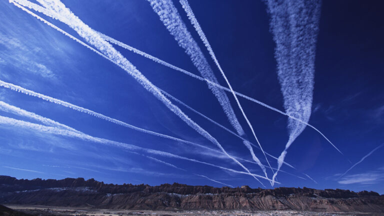 contrails