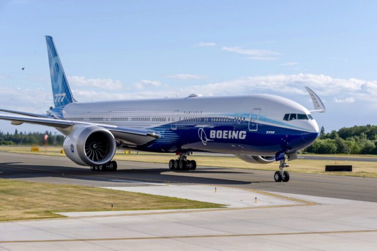 1729353901 Boeing777xLarge 10 1024x682