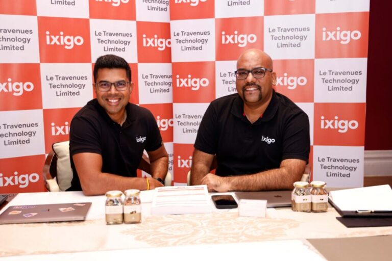 Mr. Aloke Bajpai Chairman Managing Director and Group CEO ixigo and Mr. Rajnish Kumar Director and Group Co CEO ixigo 2 2048x1366 1 1024x683