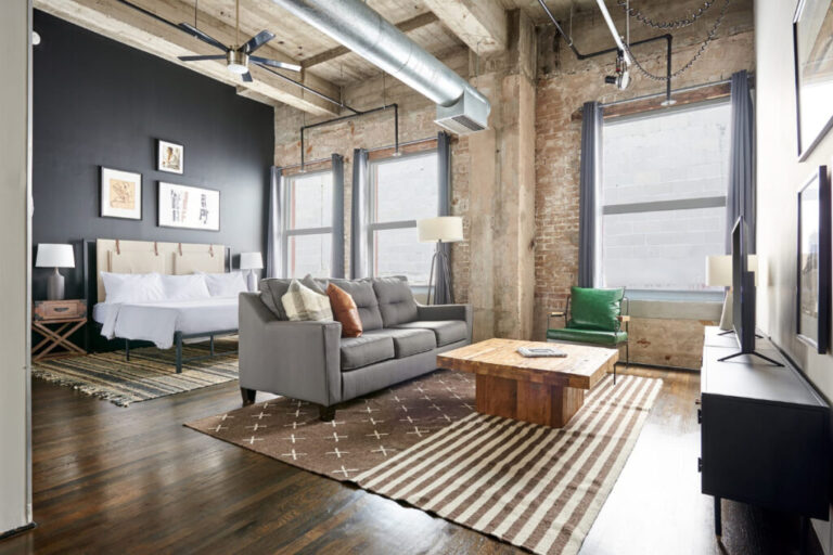 Reside Houston Downtown Room and Common Space 1024x683