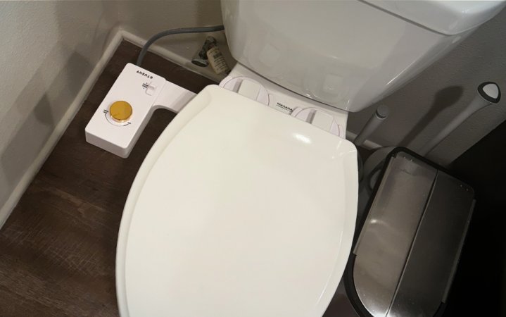 Tushy Classic 3 best overall bidet attachment 4