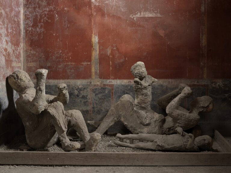 pompeii body casts