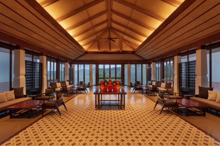 IN Hilton Goa Resort Lobby Lounge 1024x683