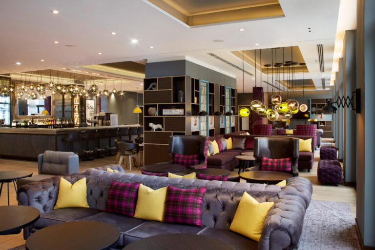 premier inn frankfurt messe lobby 1024x684